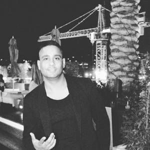 Meet your Posher, Moises